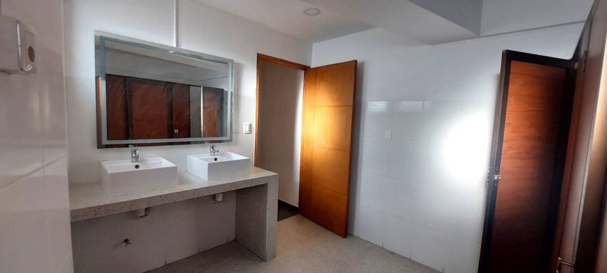 Local comercial en AlquilerSAN MIGUEL CALLE 18 DE CALACOTO Foto 7