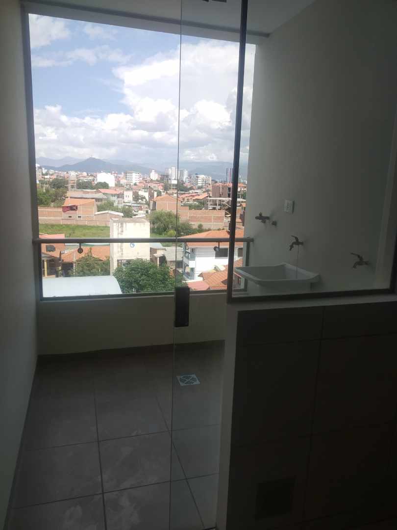 Departamento en Sarco en Cochabamba 3 dormitorios 2 baños 1 parqueos Foto 8