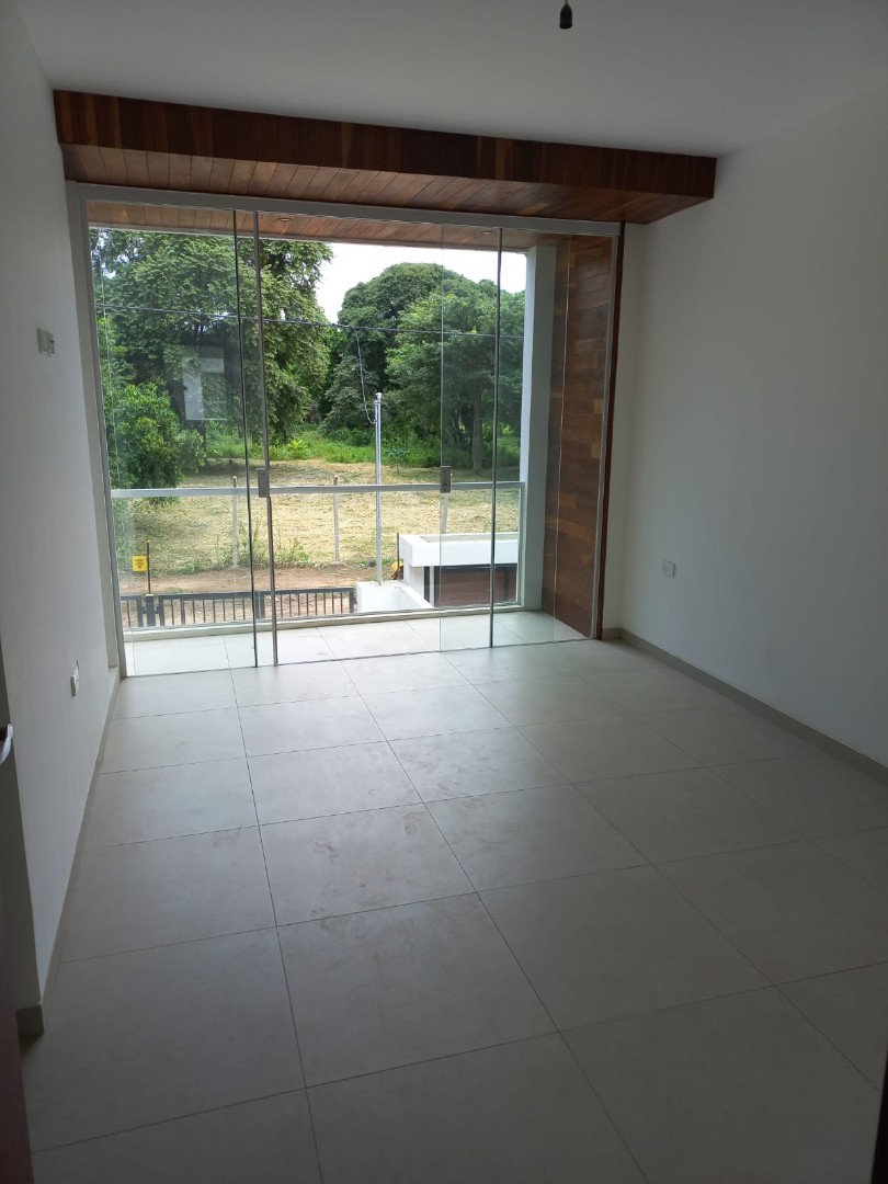 Casa en Entre 8vo y 9no anillo Norte en Santa Cruz de la Sierra 3 dormitorios 7 baños 2 parqueos Foto 24