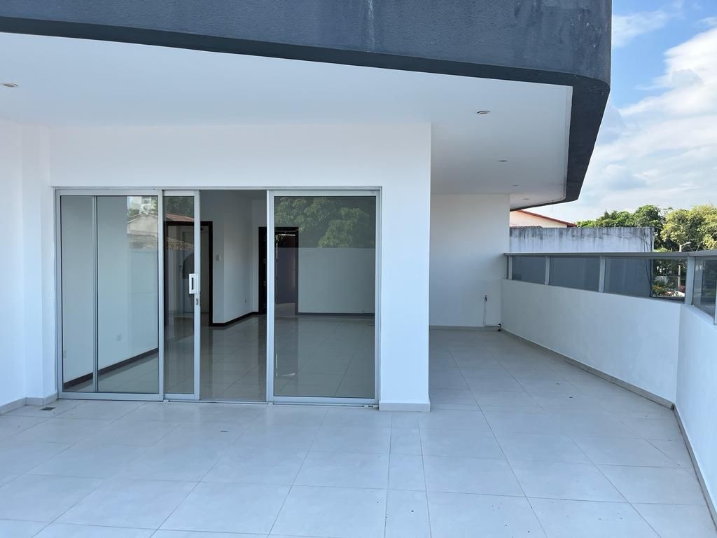 Departamento en Entre 2do y 3er anillo Oeste en Santa Cruz de la Sierra 1 dormitorios 1 baños 1 parqueos Foto 11