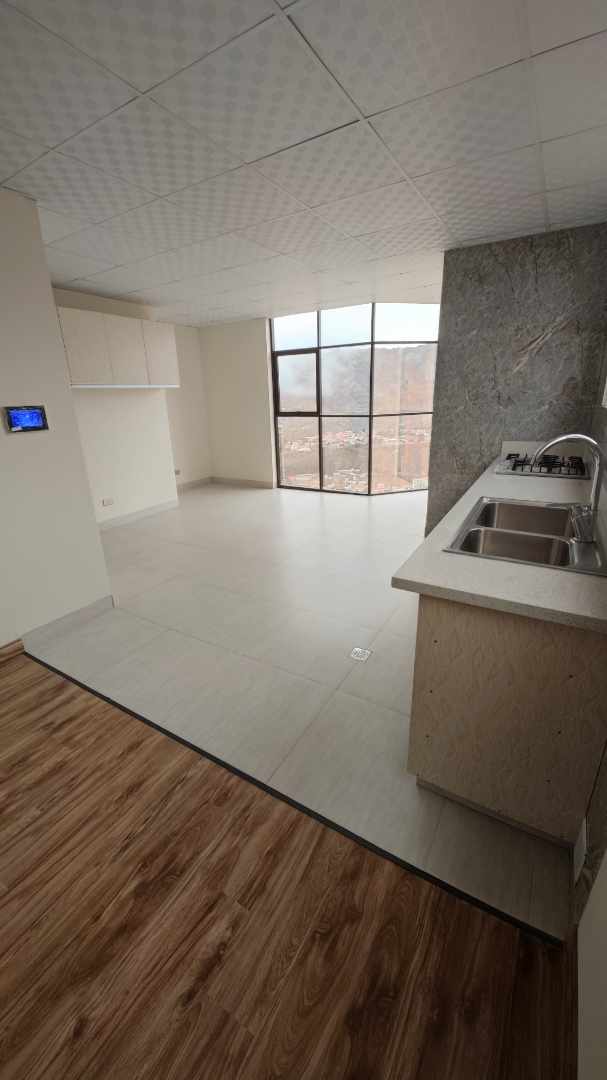 Departamento en San Alberto en La Paz 3 dormitorios 3 baños  Foto 6