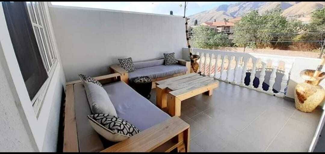 Casa en Sacaba en Cochabamba 3 dormitorios 3 baños 2 parqueos Foto 4