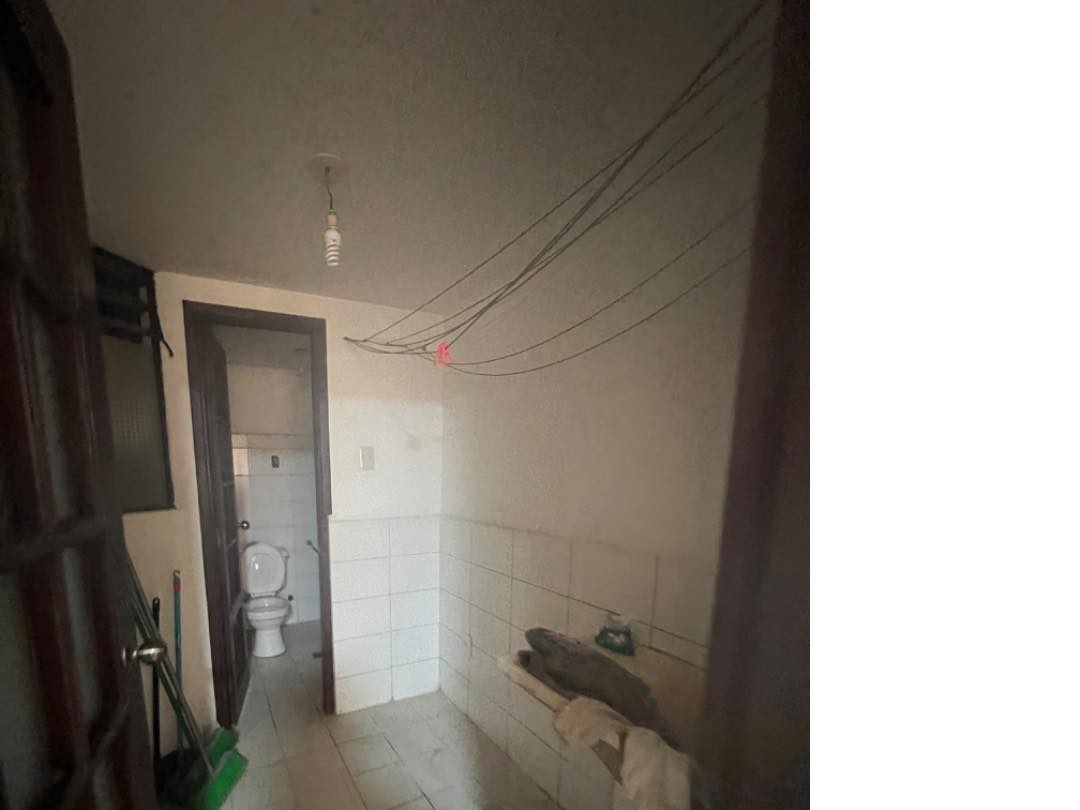 Departamento en AnticréticoCalle 16 de Obrajes  Hugo Ernest  3 dormitorios 3 baños 1 parqueos Foto 11