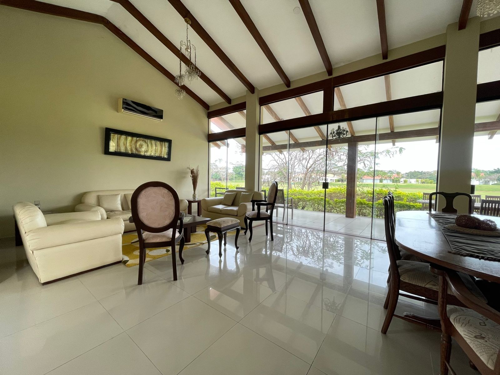 Casa en VentaZona Norte
Condominio Polo Country 5 dormitorios 6 baños 4 parqueos Foto 17
