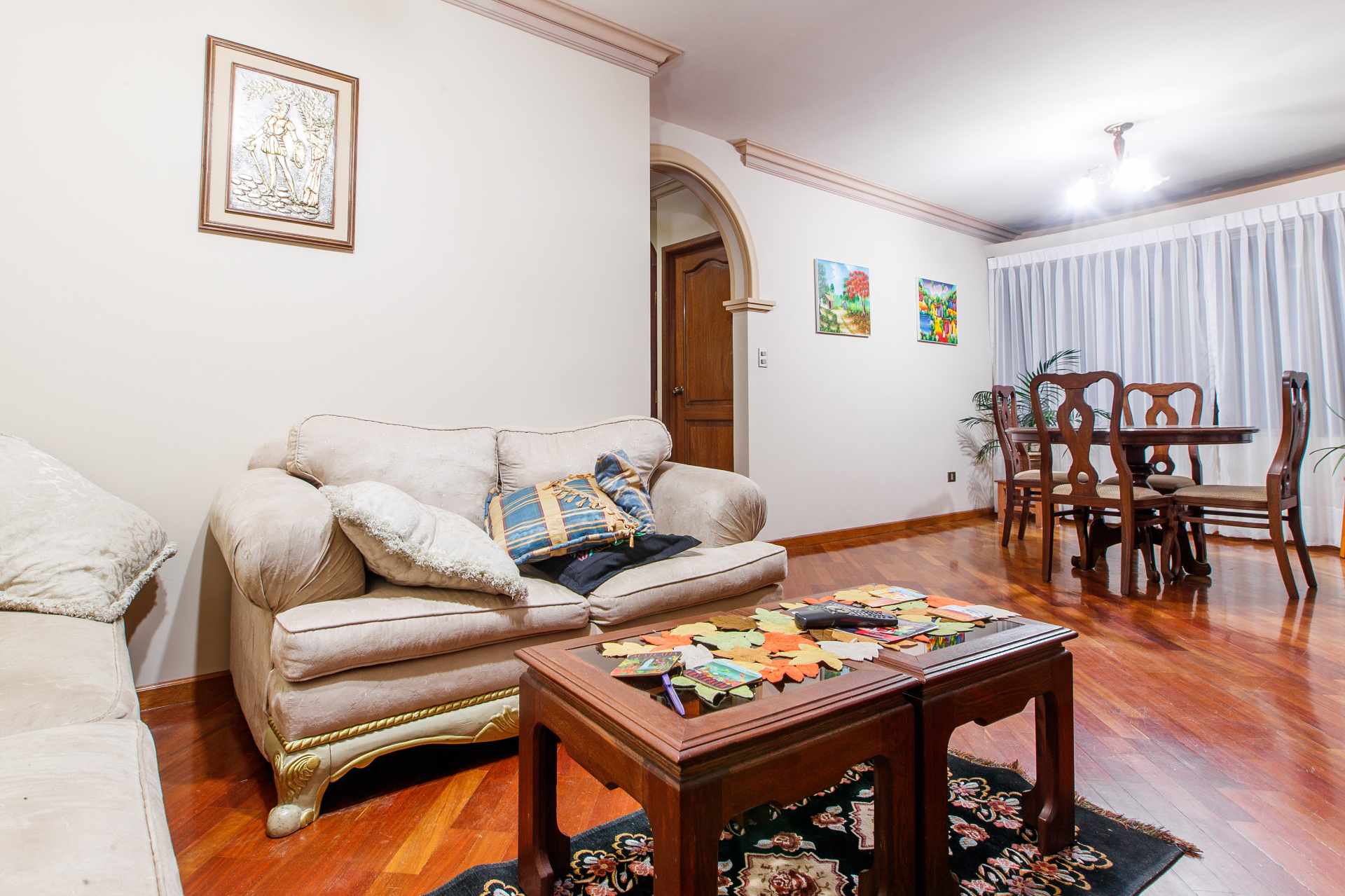 Departamento en VentaEdificio Torres del Sol, Av. Ballivian 838 entre Oruro y Ramón Rivero 2 dormitorios 3 baños 1 parqueos Foto 29