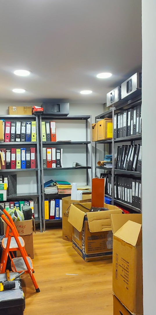 Oficina en Venta<b>OFICINA NUEVA DE 154 M2. EN VENTA EN LA AVENIDA 6 DE AGOSTO</b>  6 dormitorios 2 baños  Foto 8