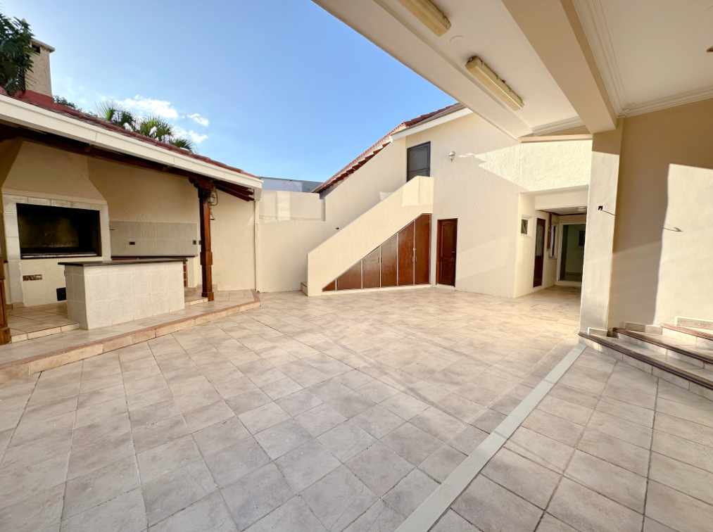 Casa en Venta6to Anillo, Zona Norte, Urbanización Ciudad Jardín, calle Los Tulipanes Foto 58