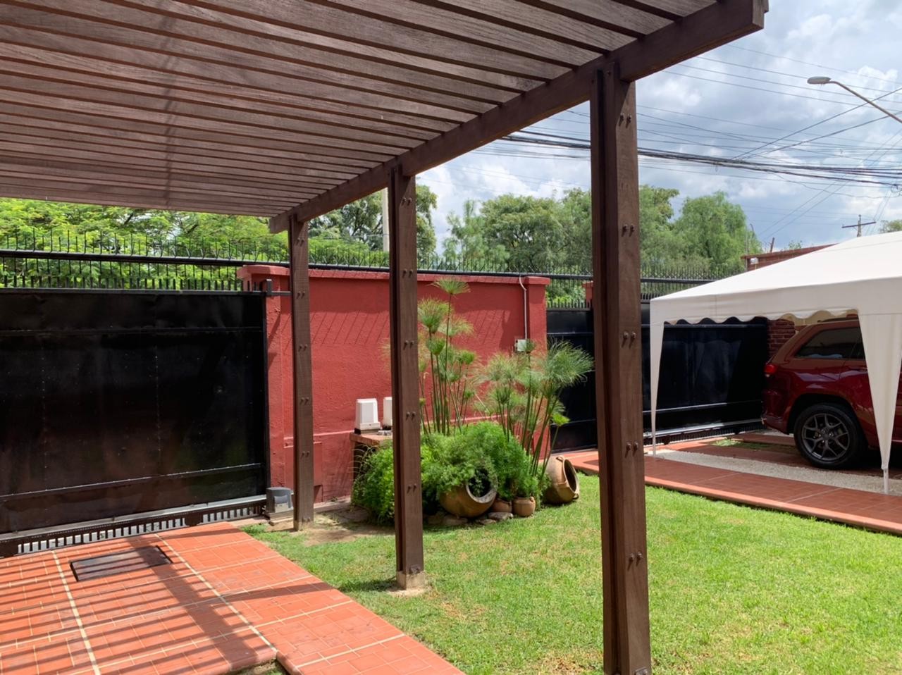Casa en VentaParque Demetrio Canelas 6 dormitorios 4 baños 2 parqueos Foto 2