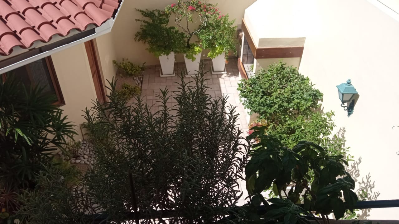 Casa Barrio Equipetrol 2do anillo Foto 2