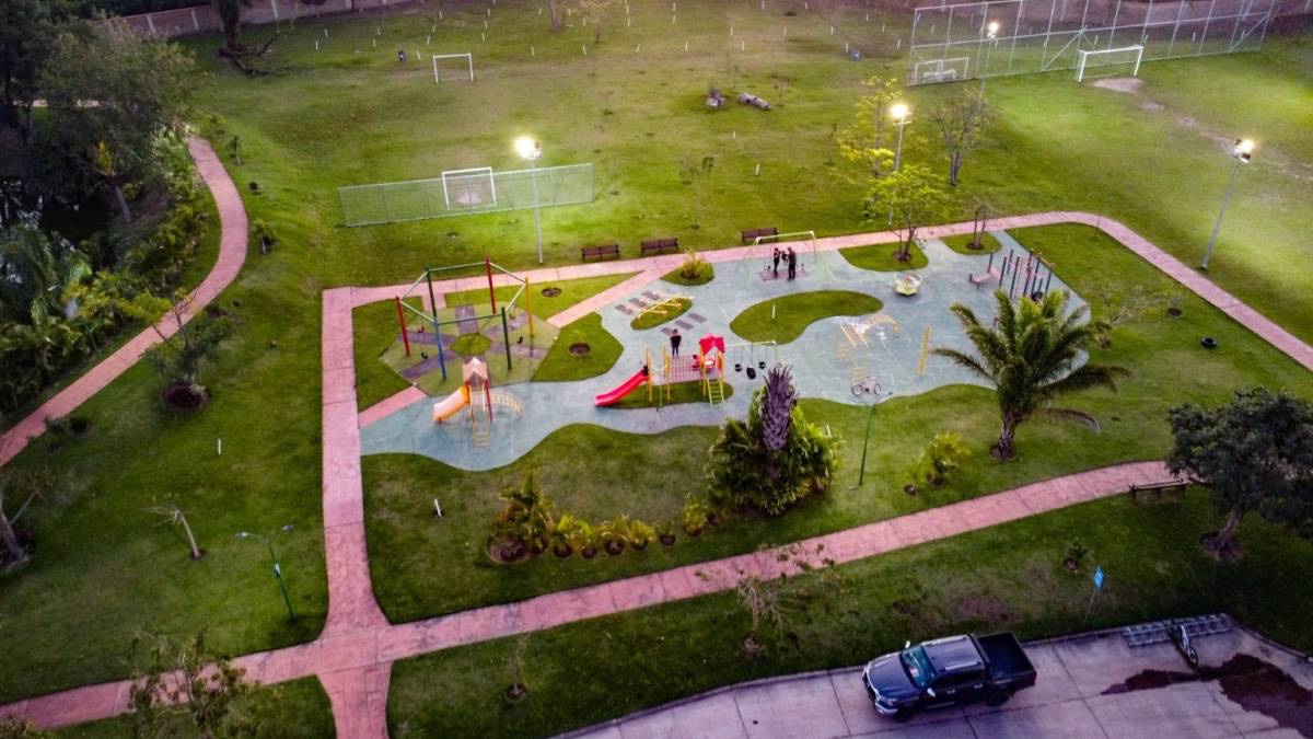 Casa en AlquilerBosques de la
Colina, km8 norte Foto 4