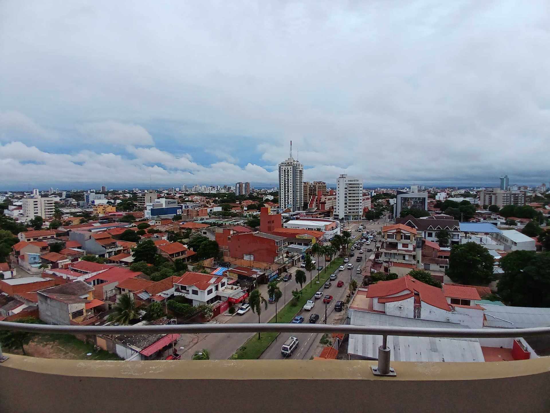 Departamento en AlquilerCOND. CURUPAU SOBRE AV. PARAGUA CASI 2º ANILLO 4 dormitorios 4 baños 1 parqueos Foto 18