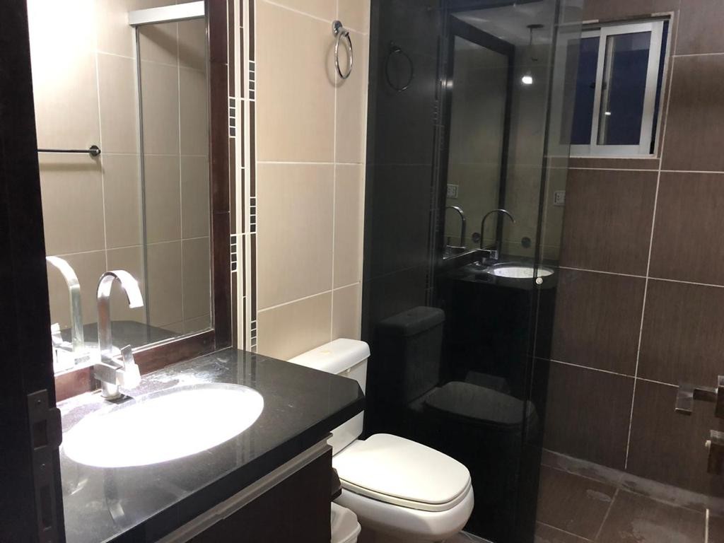 En Alquiler a $us 700 Foto 10