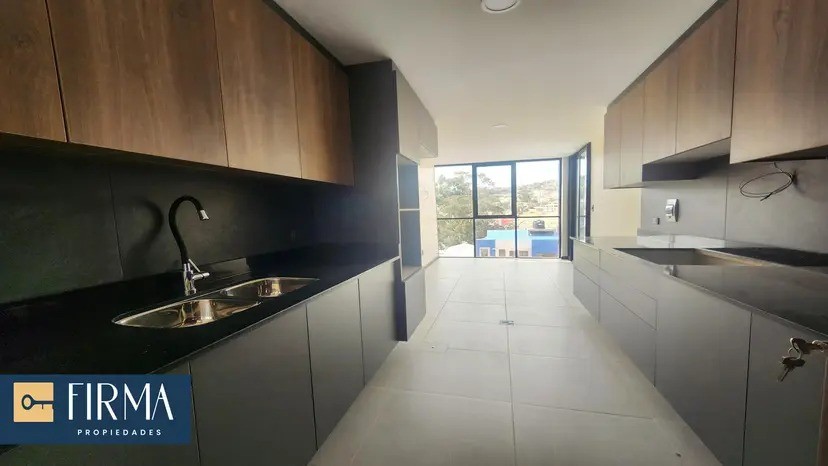 Departamento en Obrajes en La Paz 3 dormitorios 4 baños 1 parqueos Foto 5