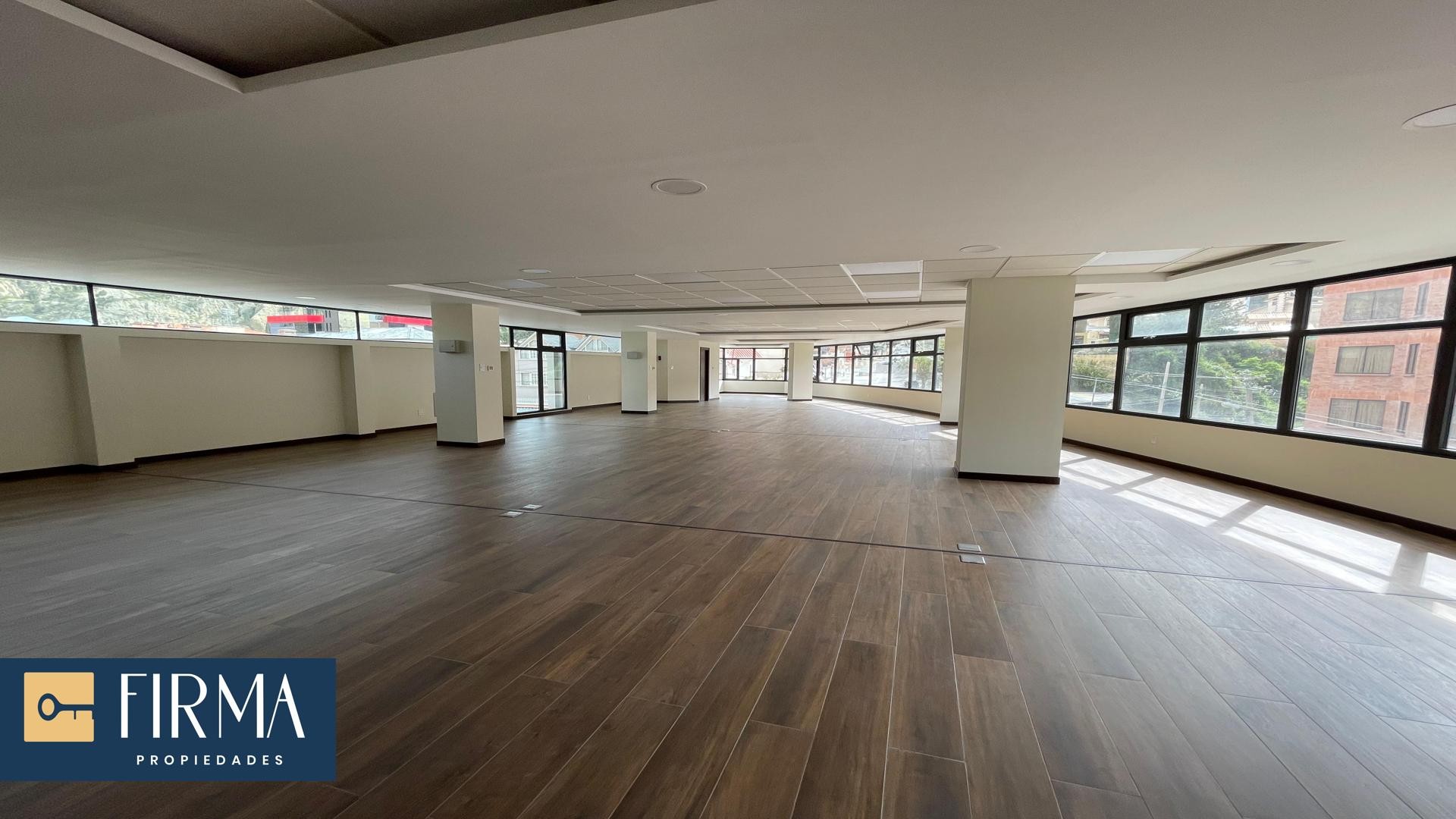 En Venta a $us 2,393,490 Foto 6