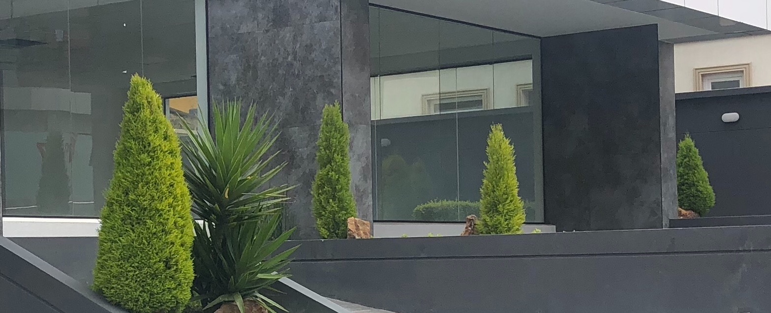 En Alquiler a $us 1,800 Foto 2