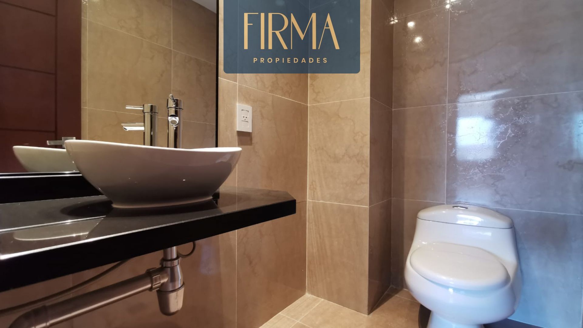 Departamento en Irpavi en La Paz 2 dormitorios 3 baños 1 parqueos Foto 2