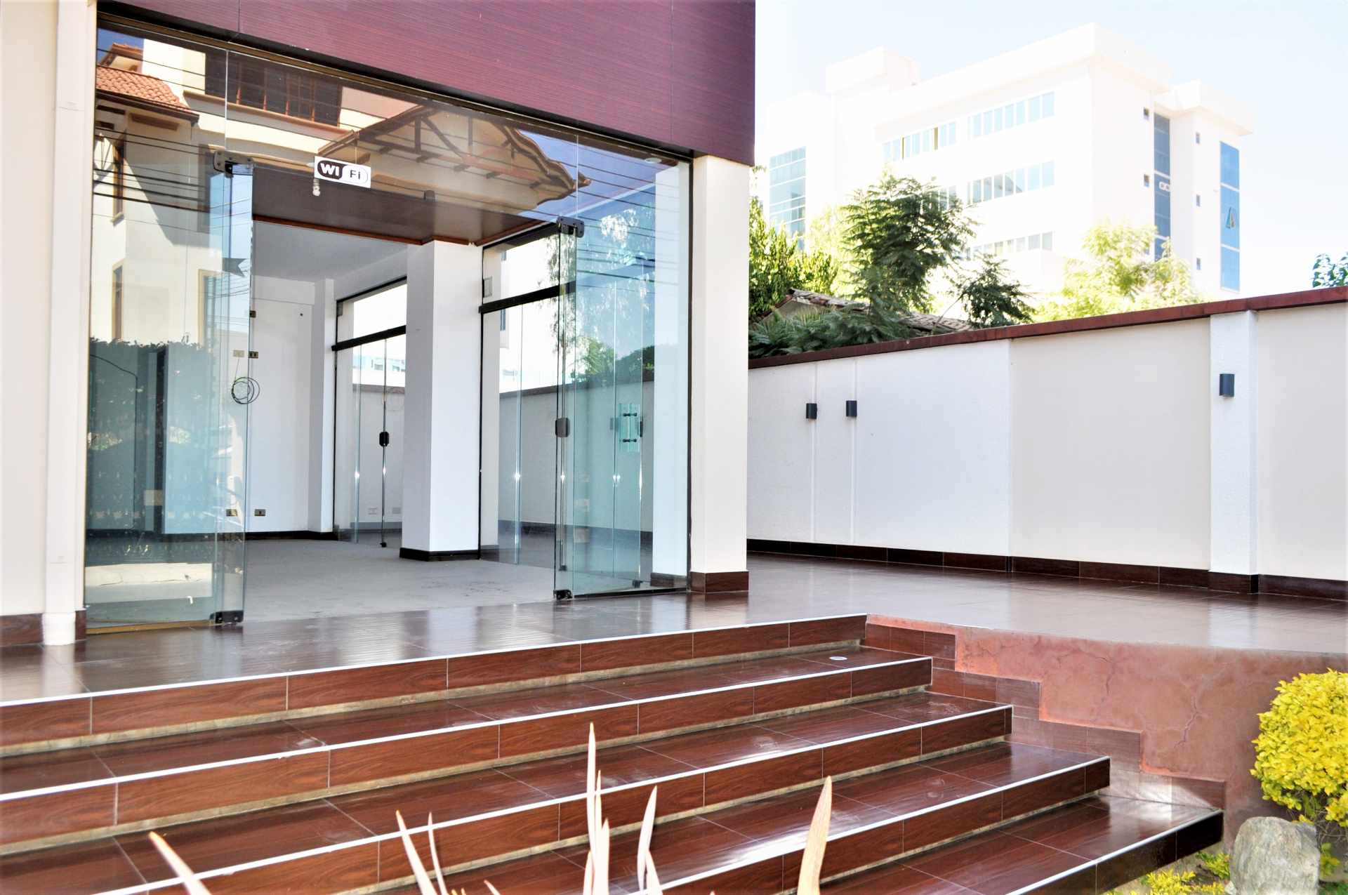 En Alquiler a $us 290 Foto 1