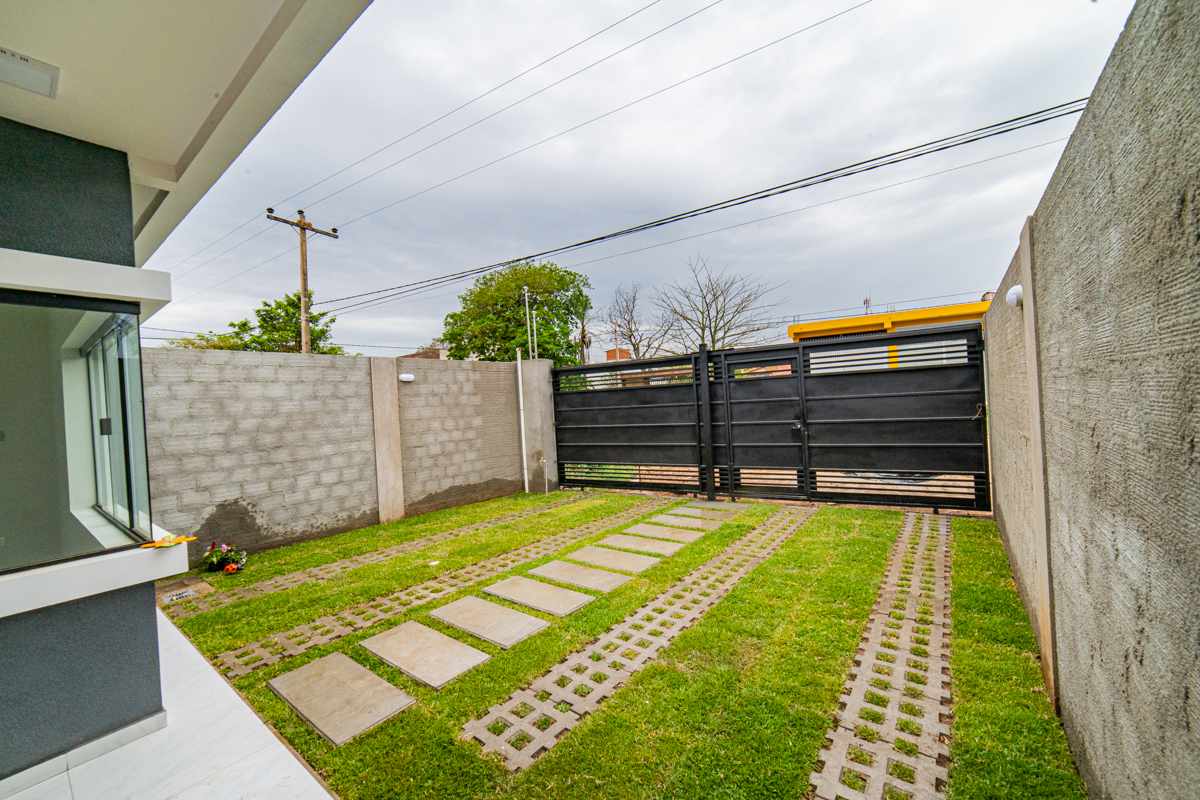 Casa en Doble vía La Guardia en Santa Cruz de la Sierra 3 dormitorios 2 baños 2 parqueos Foto 7