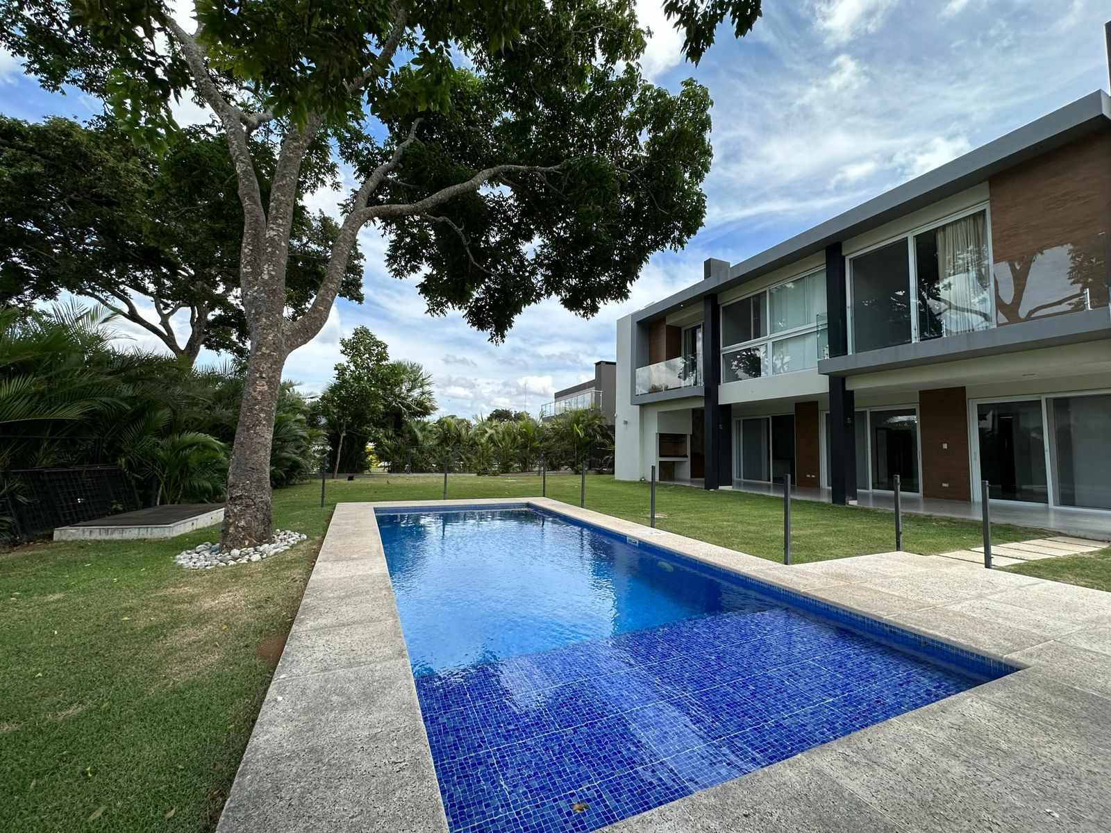 Casa en AlquilerCONDOMINIO URUBO GOLF MODULO7 Foto 1