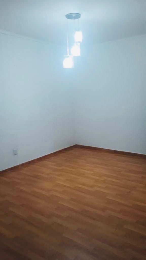 Casa en Barrio Urbari en Santa Cruz de la Sierra 3 dormitorios 3 baños 3 parqueos Foto 5