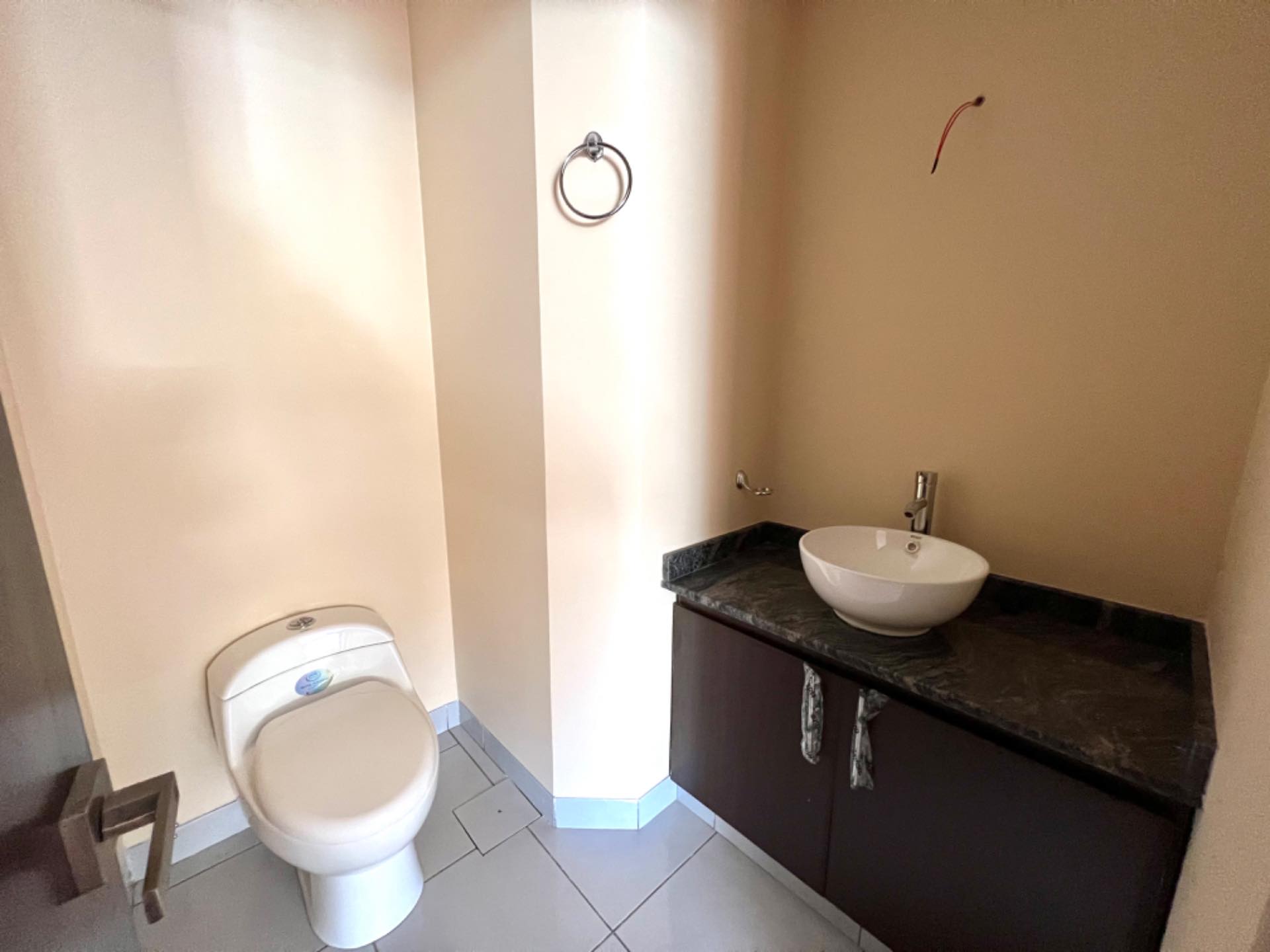 Departamento en Los Pinos en La Paz 3 dormitorios 3 baños 1 parqueos Foto 15