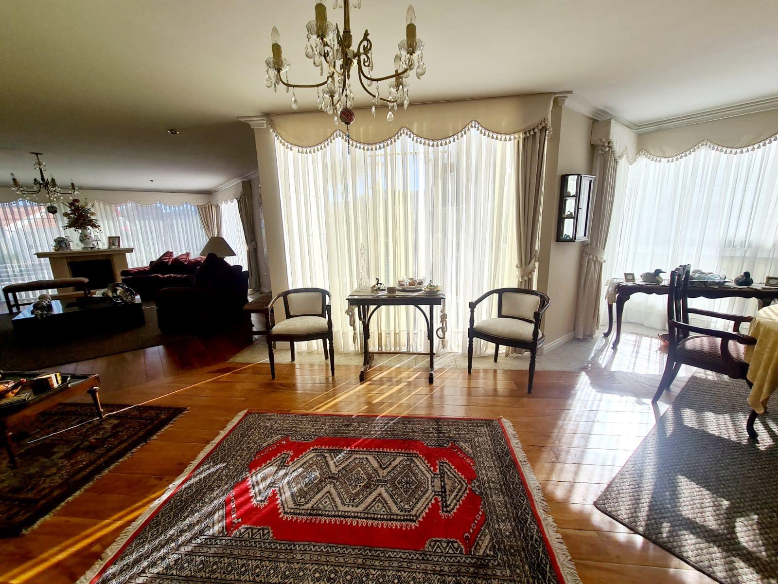 Casa Achumani calle 22 Foto 21