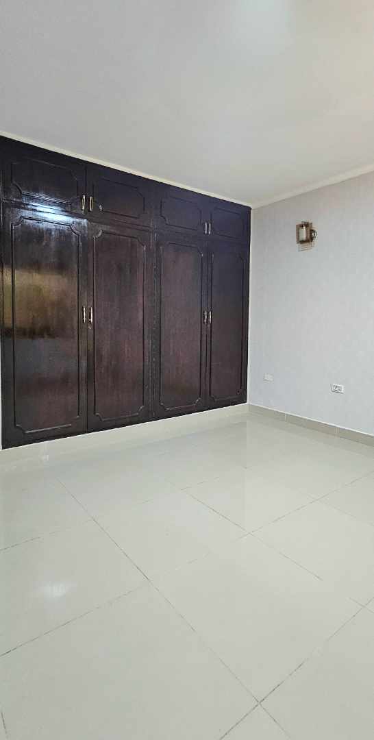 Casa Av. Roca Coronado 3er anillo- frente a la Feria exposición  Foto 22