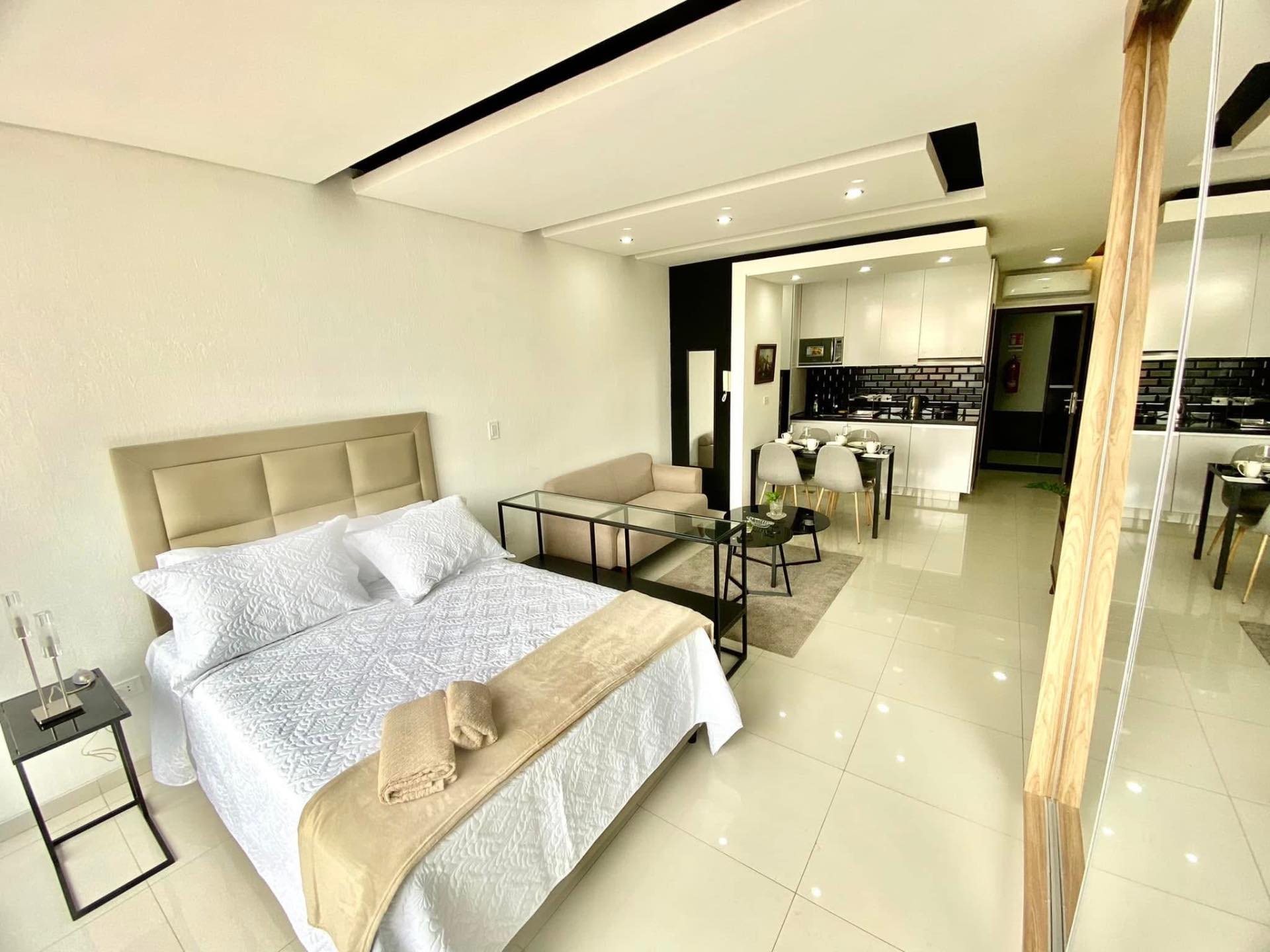 Casa A solo 1 cuadra de la avenida san martin en SIRARI Foto 1