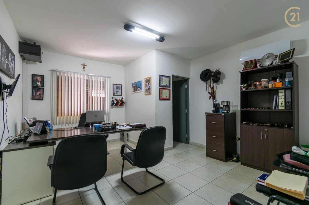 En Venta a $us 890,000 Foto 11