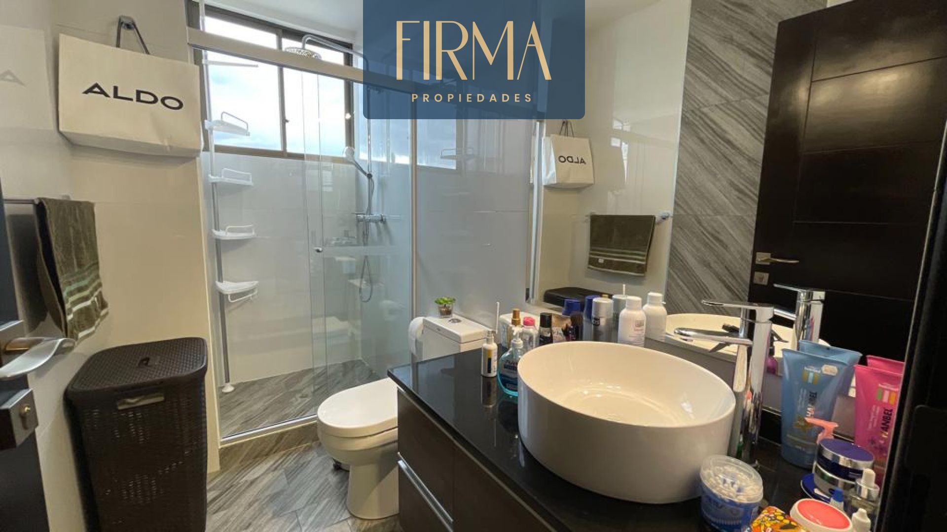 En Alquiler a $us 1,500 Foto 15