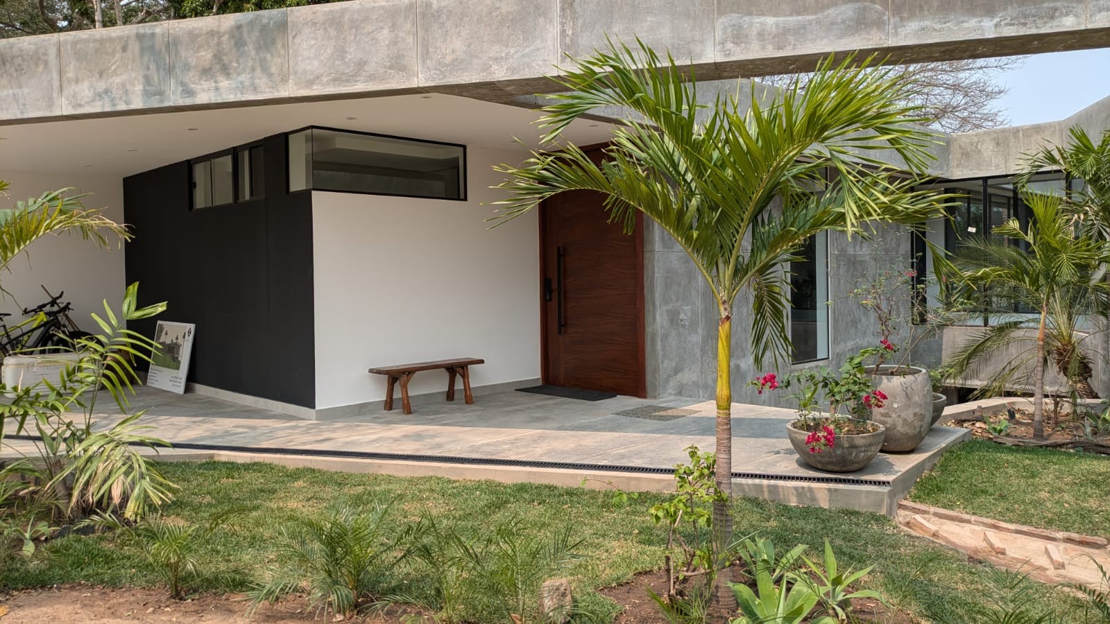 Casa en VentaUrubó Golf 4 dormitorios 6 baños 2 parqueos Foto 1