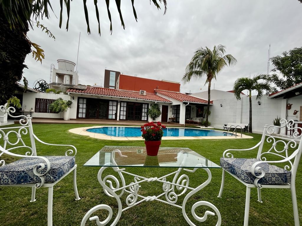 Casa en VentaZONA SANTOS DUMONT 2DO ANILLO 6 dormitorios 4 baños 4 parqueos Foto 9