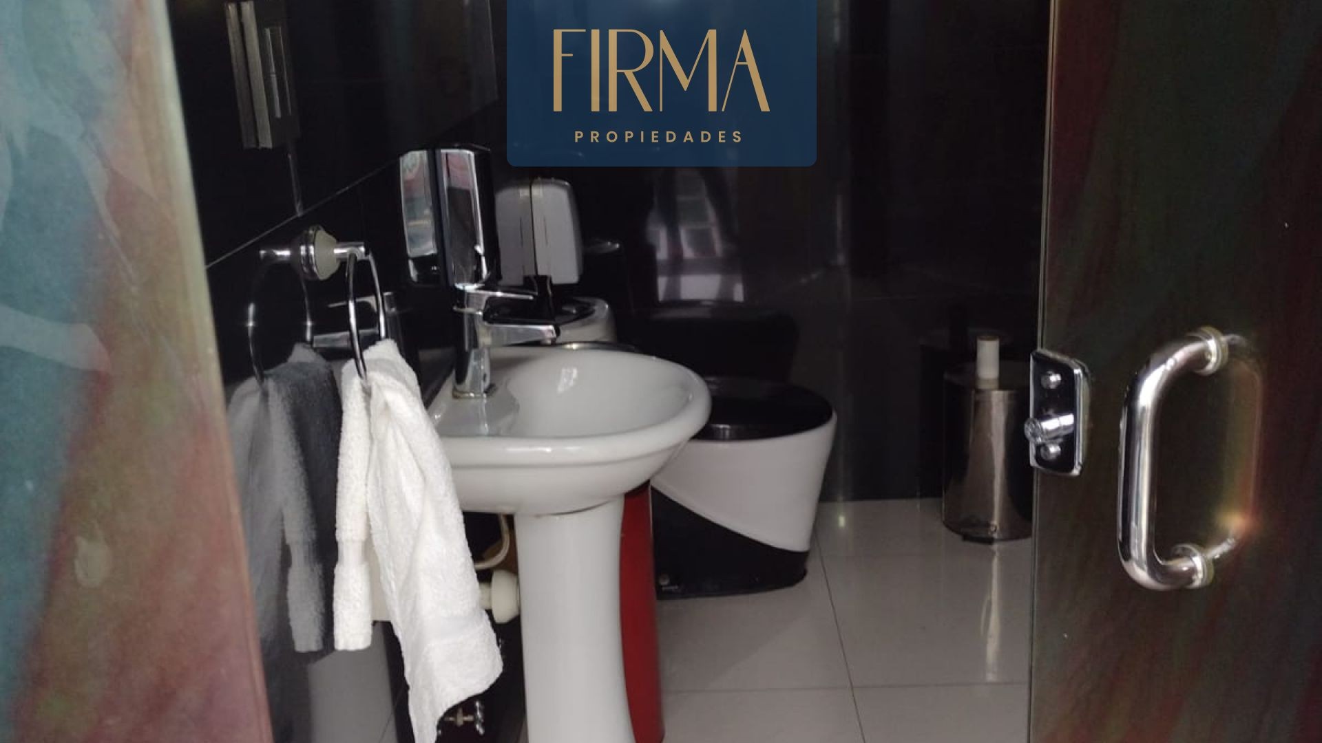 En Alquiler a $us 1,500 Foto 4