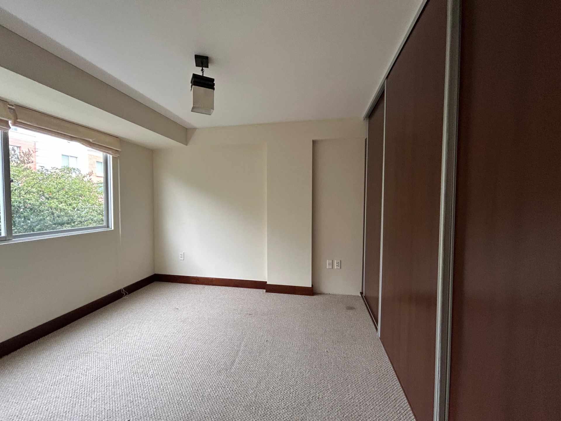 Departamento en VentaDEPARTAMENTO EN VENTA DE 2 DORMITORIOS EN ACHUMANI (SECTOR ASILO) 2 dormitorios 2 baños 1 parqueos Foto 9