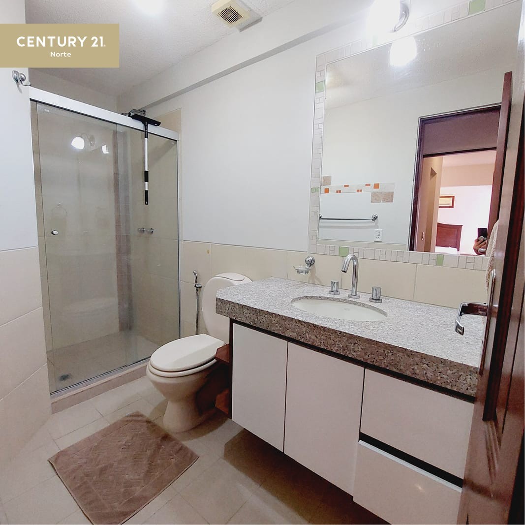 Departamento en AlquilerCond. La Casona, 2do anillo frente al colegio La Salle 2 dormitorios 2 baños 1 parqueos Foto 1