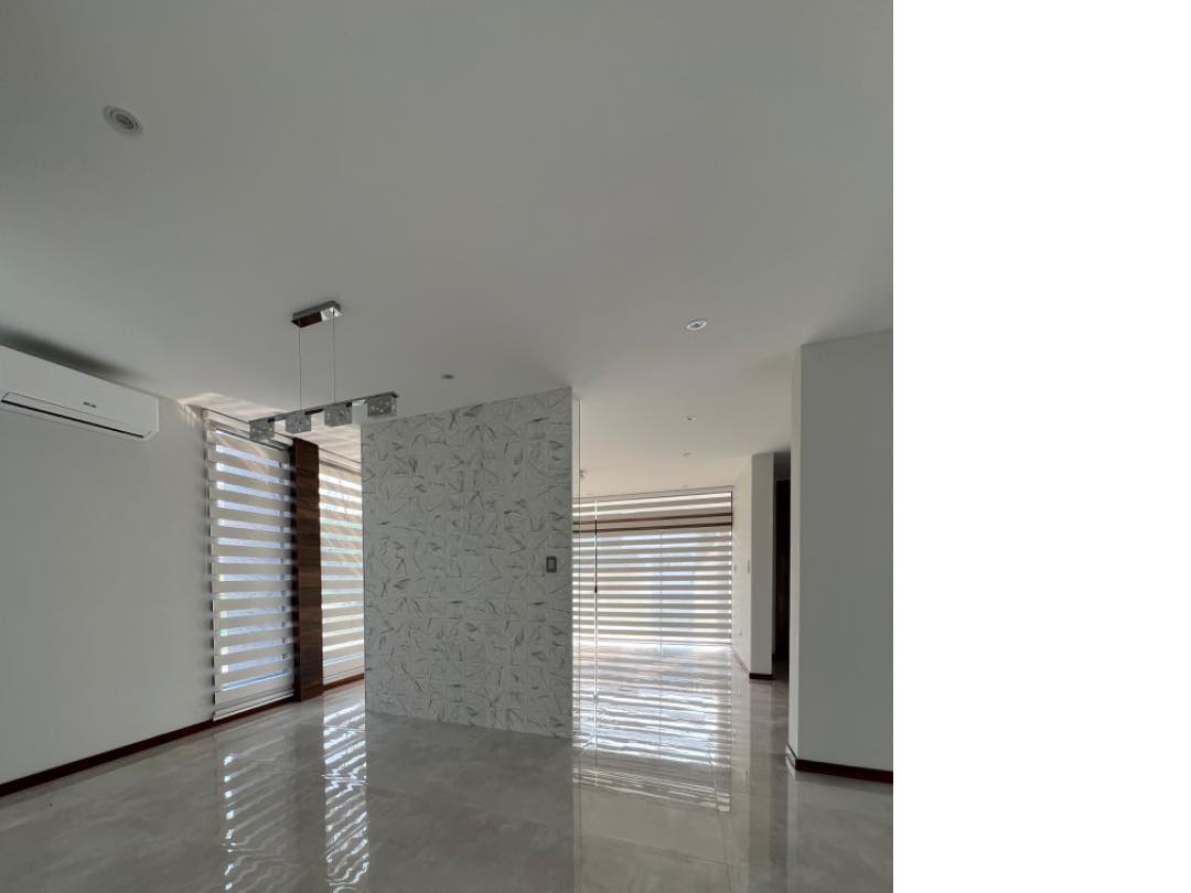 Casa en AlquilerCONDOMINIO EXCLUSIVO ZONA URUBO CERCA AL PUENTE 3 dormitorios 5 baños 4 parqueos Foto 7