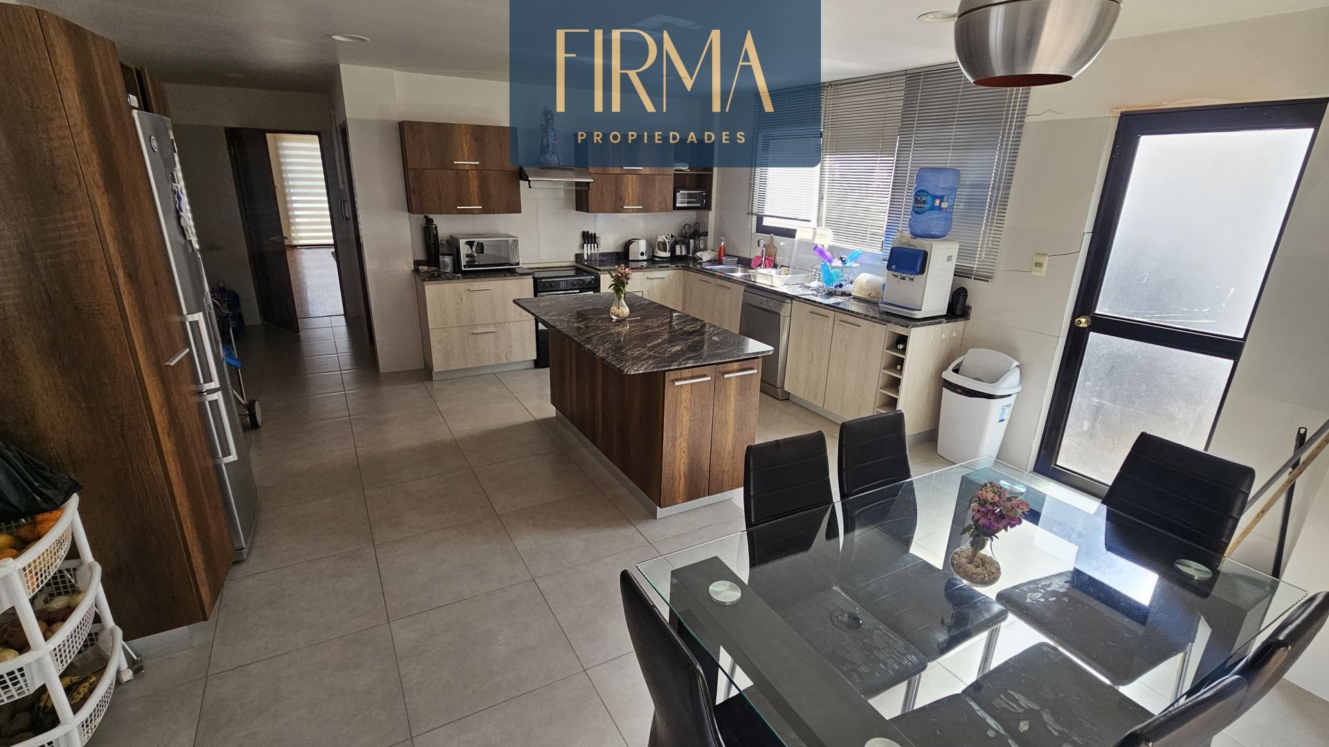 En Venta a $us 305,000 Foto 4