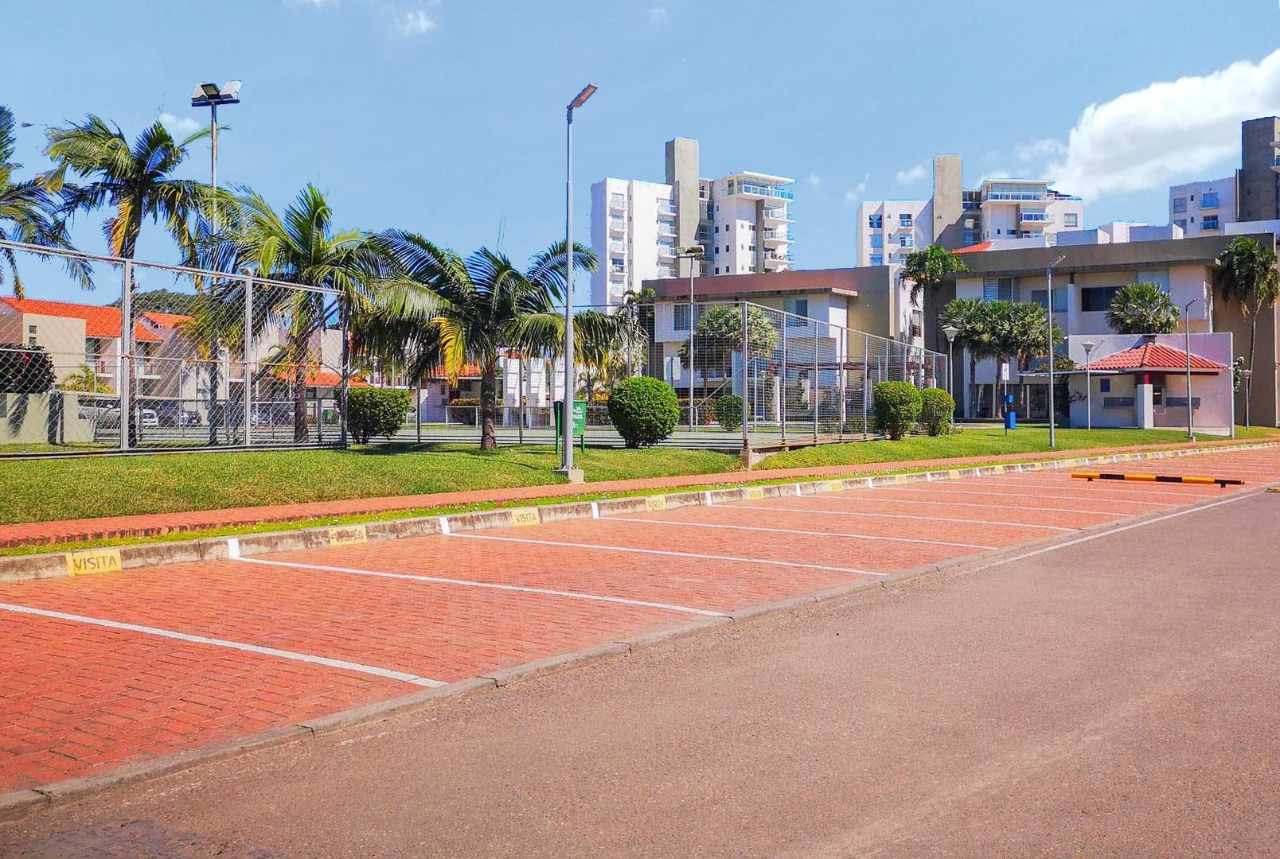 Departamento en AnticréticoCOND. VILLA TOSCANA 5TO ANILLO RADIAL 27 Foto 2