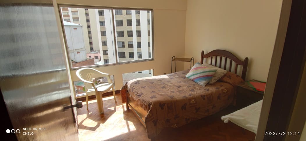 Departamento en VentaEdificio Aspiazu, zona Sopocachi. Av. 20 de Octubre esquina calle Aspiazu. 3 dormitorios 2 baños  Foto 4