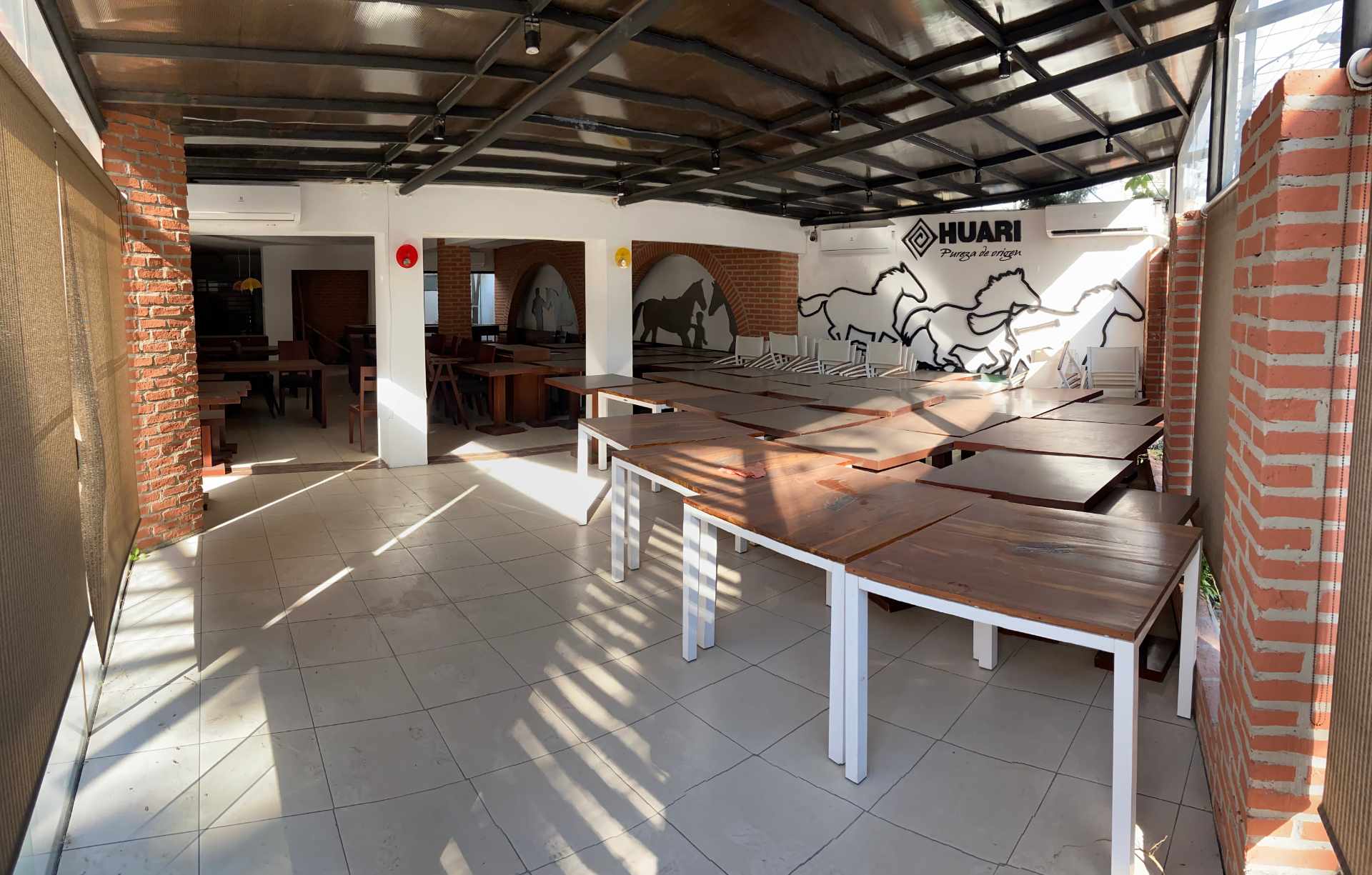 Local comercial en Entre 1er y 2do anillo Norte en Santa Cruz de la Sierra  3 baños  Foto 1