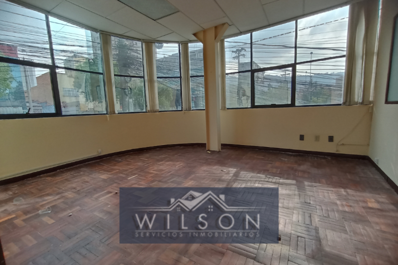 Oficina en Miraflores en La Paz 13 dormitorios 5 baños 2 parqueos Foto 30