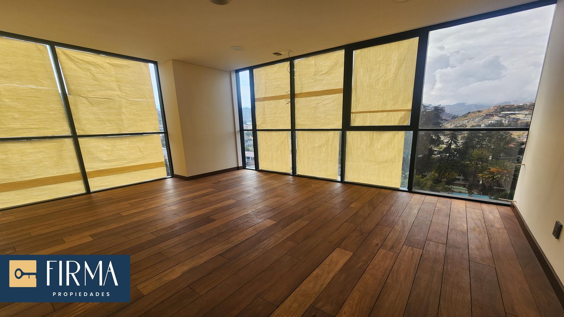 Departamento en VentaDEPARTAMENTO DUPLEX EN VENTA A ESTRENAR CON TERRAZA PRIVADA EN OBRAJES 4 dormitorios 5 baños 1 parqueos Foto 5