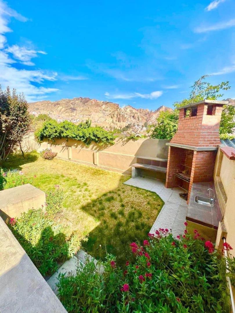 Departamento en AnticréticoBonito departamento en ANTICRETICO COTA COTA CALLE 35 2 dormitorios 1 baños 1 parqueos Foto 1