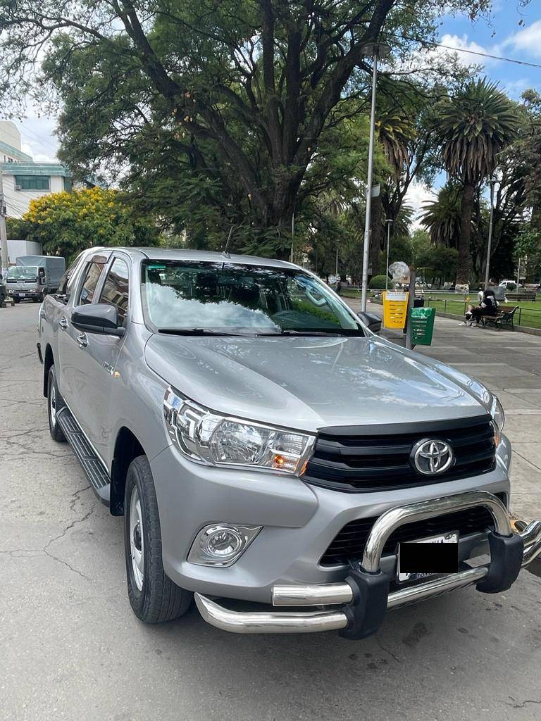 Terreno en Venta$us.32.800.-  CAMIONETA TOYOTA HILUX SACADA DE TOYOSA COCHABAMBA    Foto 4