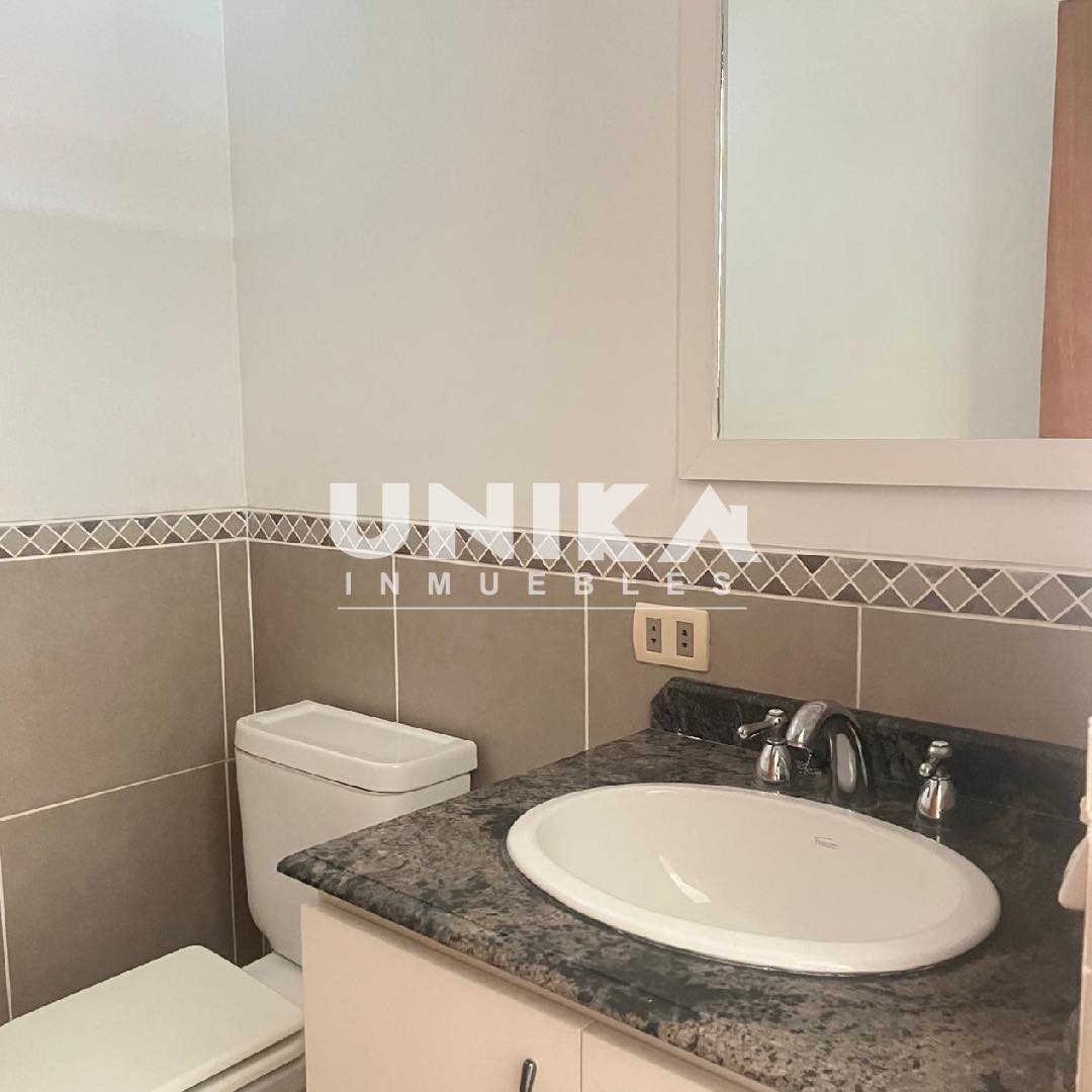 En Alquiler a Bs 10,000 Foto 19