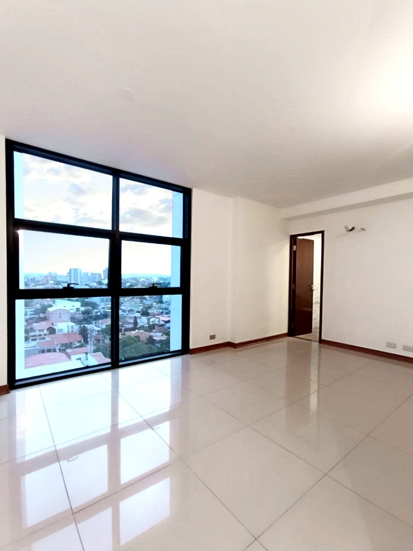 En Alquiler a $us 460 Foto 13