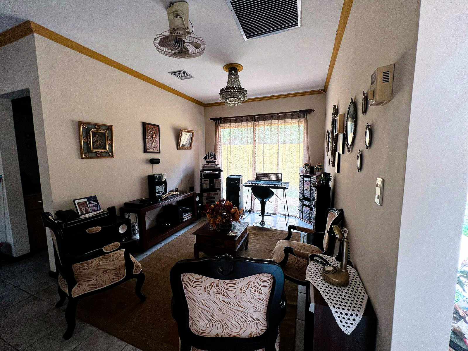 Casa en Villa 1ero de Mayo en Santa Cruz de la Sierra 3 dormitorios 3 baños 4 parqueos Foto 6