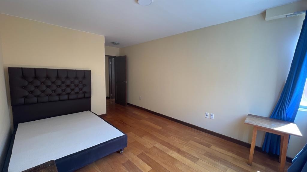 Departamento en AlquilerDEPARTAMENTO DUPLEX EN ALQUILER EN IRPAVI 4 dormitorios 5 baños 1 parqueos Foto 15