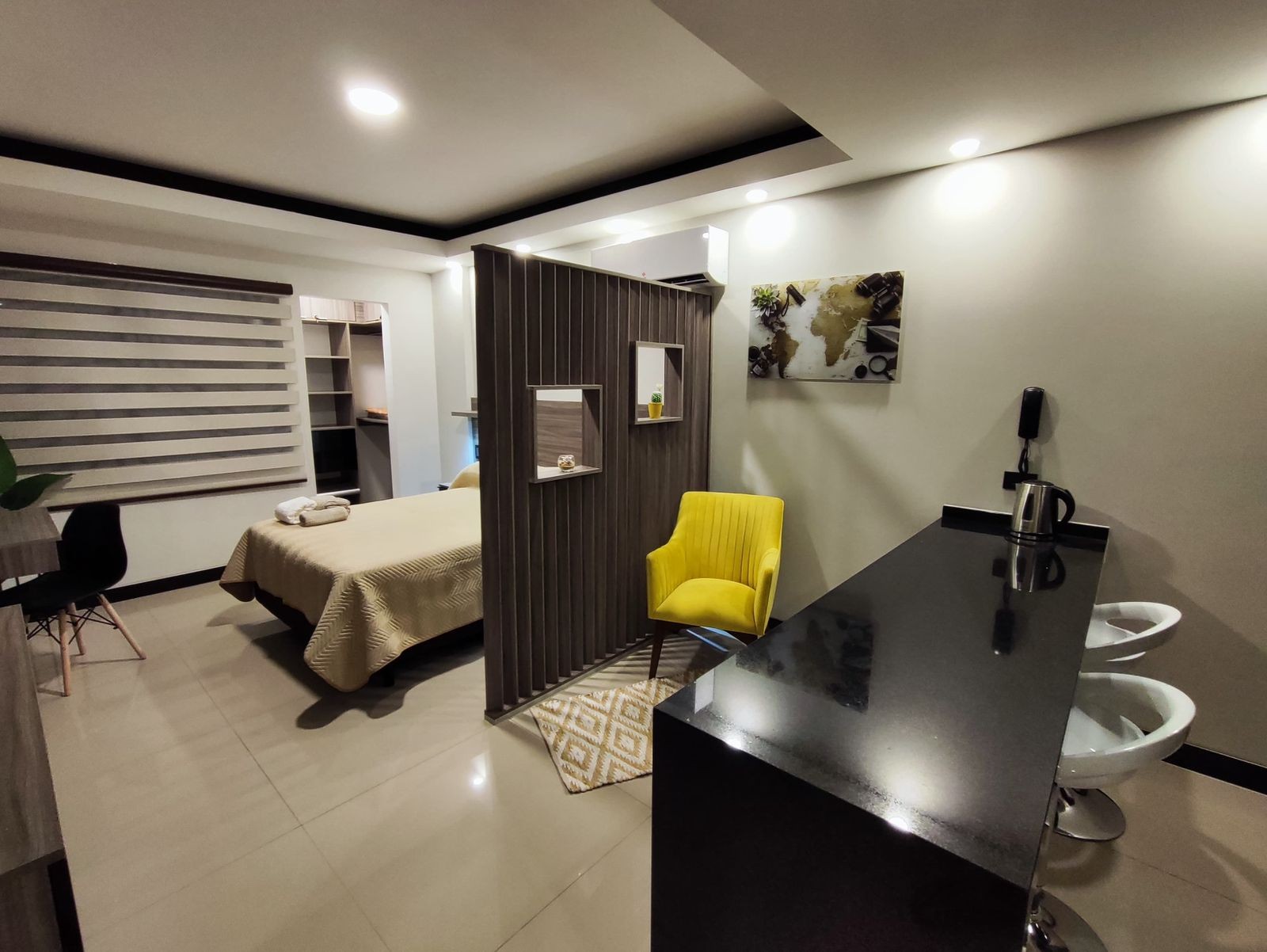 Departamento en AlquilerEn Equipetrol lujoso departamento de 2 Dormitorios Amoblado en Alquiler  3 dormitorios 2 baños 1 parqueos Foto 10