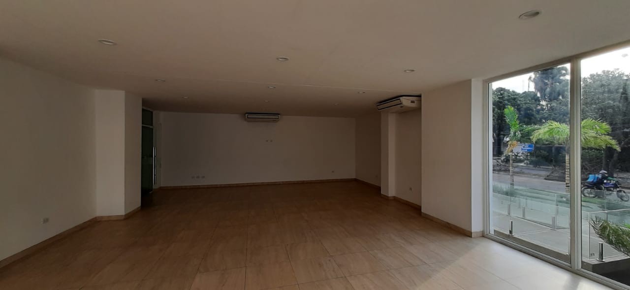 Departamento CONDOMINIO SAN FRANSISCO NORTE - AV. BANZER entre 2do y 3er anillo Foto 11